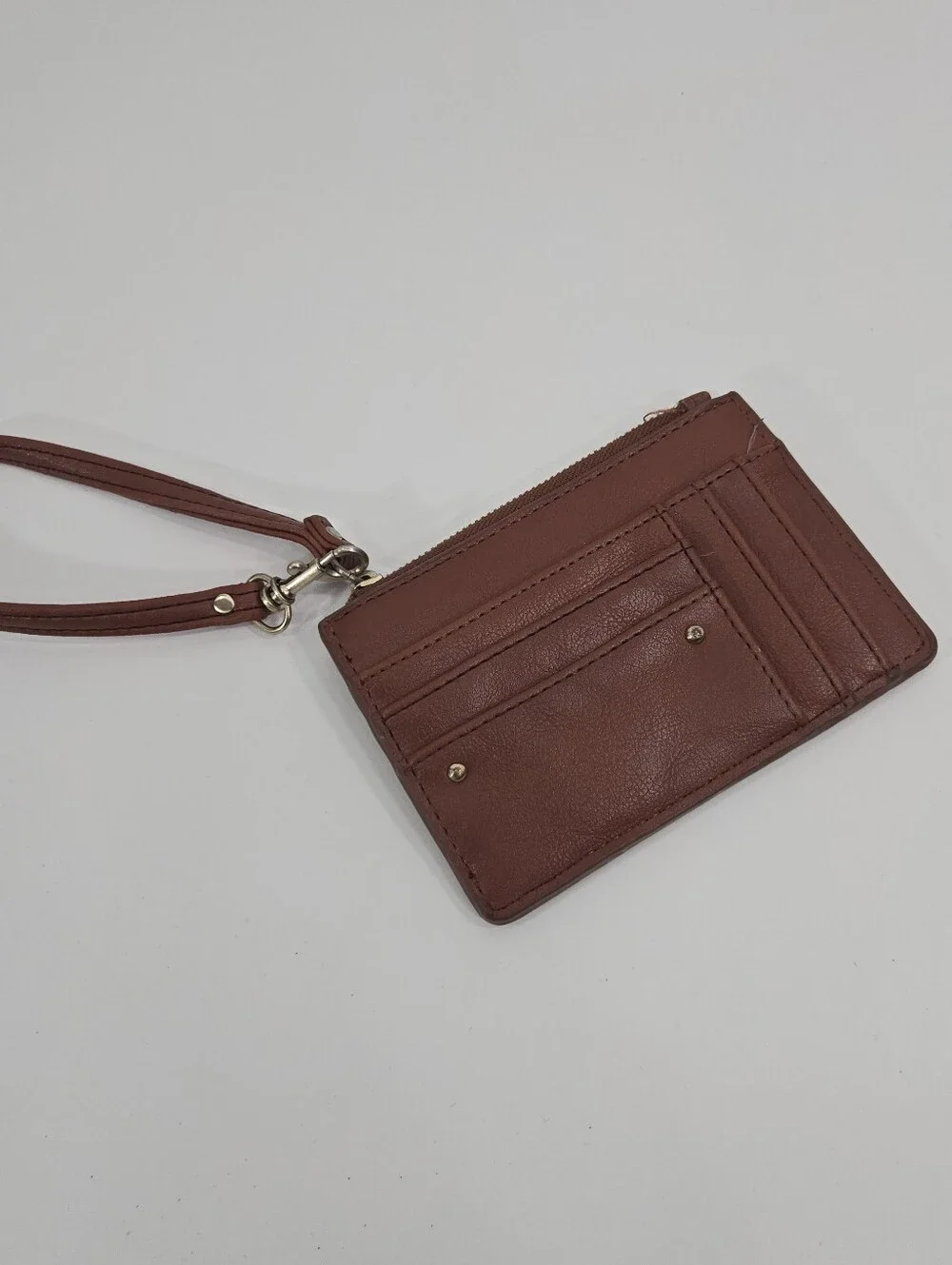 Small wristlet